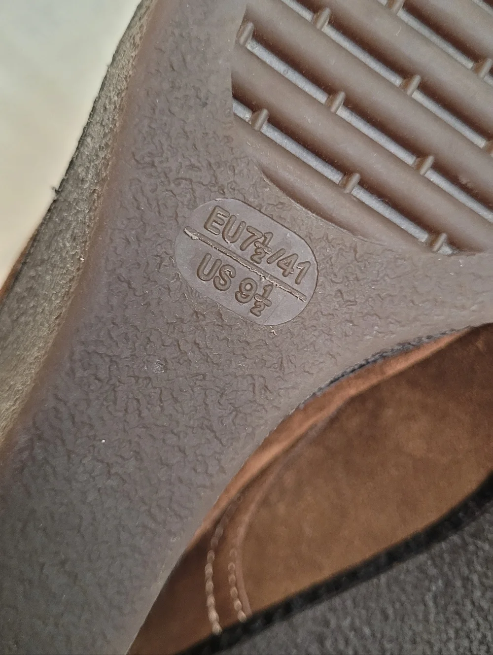 The FLEXX Brown Suede Wedges Size 9.5